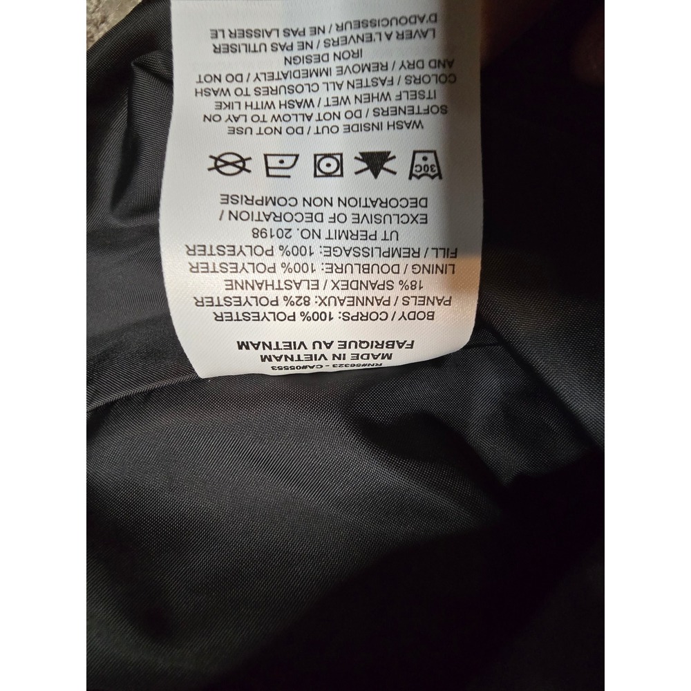 Nike Therma-FIT Womens Running Vest Black Quilted Puffer FB7537-010 Large NWT - Picture 8 of 8